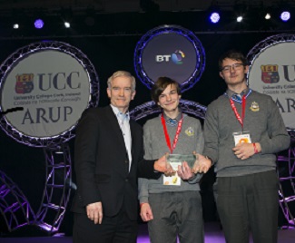 Fergus Monaghan,Arup, presenting the prize to Benedek Goz and Gleb Kurilenko at the BTYSTE on 13 January 2017